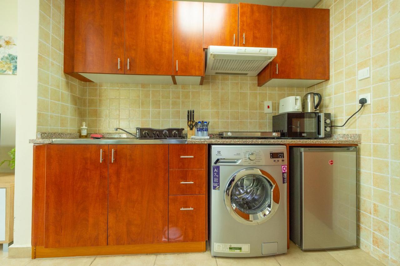 Luxury Escapes - Modern Budget Studio With Balcony In Jlt! Дубай Экстерьер фото